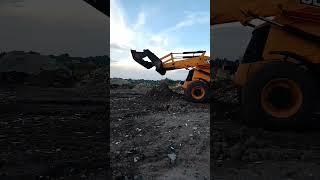 Работа передним ковшом. ЭКСКАВАТОР ПОГРУЗЧИК JCB 3 CX