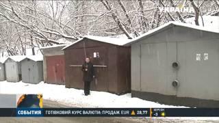 У столиці влада прибирає гаражі радянських часів