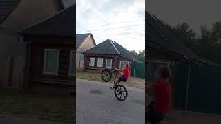 немного стрита в ленту #стрит #mtb #automobile #downhill #bikelife #edit #crash #bmx #jump #mtblife