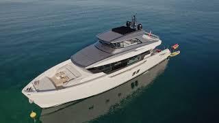 Luxury yacht SANLORENZO SX76