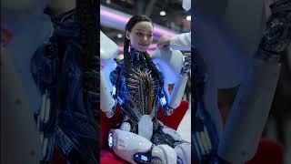 Engineer takes off cyborg girl's armor at exhibition #robot #takeoff #robotgirl #cyborg