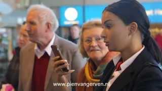 Ave Maria (Schubert) at railway station Nijmegen sung by Pien van Gerven