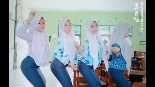 SANTIINH TIKTOK SMA#anaksekolahan #trending #viral #youtube #tiktok #shorts