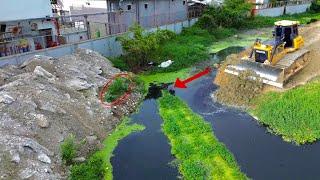 Best POWERFUL Machines SHANTUI DH17c2 Dozer Continue Pushing Soil-Rock Make a New Road through Water