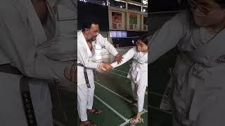 #selfdifence #martialarts #viralvideo #girlselfdefence #youtube #shortvideo#karate