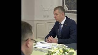 Лукашенко: "Алексей, ты сам или тебя выталкивают???"