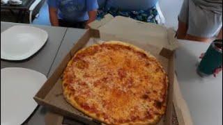 Pizza Review: Paul And Vinny's In Ocean Pines Maryland #pizza #pizzareview #pizzareviews