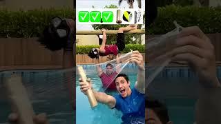 DESAFIO DA FITA NA PISCINA!!!! #shorts #humor