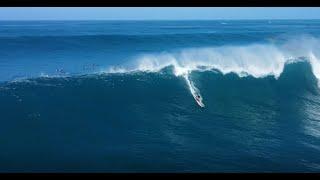 Mesmerizing Massive Waves at Waimea Bay with  Surfers  - LoFi Ambient Ethereal Music