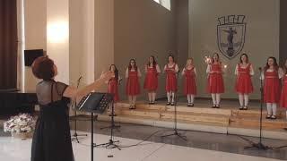 Абитуриентки на хор Дунавски Вълни 2018 - les choristes: vois sur ton chemin; In memoriam