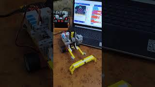 Forklift Robot Nezha Inventor's Kit V2 for micro:bit Elecfreaks #nezha #elecfreaks #house_of_robots