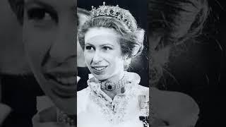 #Shorts Princess Anne wearing Tiaras , so stunning #Anne