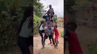 Look at me  #subscribe #dance #amazingdance #funny #viral #funny #trending #acrobatics