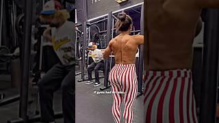 OMG....Half Naked Girl in Gym #youtubeshorts #gym #viral #trending