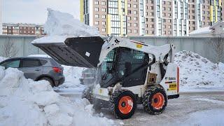 Мини-погрузчик Bobcat S530. Уборка снега. / Bobcat S530 side-turn loader. Snow removal.