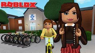 FIRST DAY BACK TO SCHOOL | Amberry High School | Bloxburg