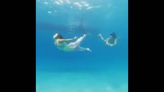 Japanese girl underwater dive 04