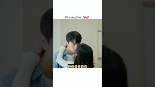 Working kiss #Couplegoals#Hotshot#Tiktok#Viral#kissing