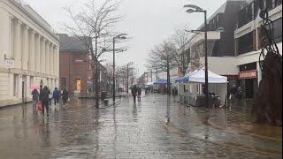 Walking in Fareham Town Centre on a rainy day.|Fareham|Hampshire