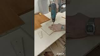 Угловая струбцина для сборки мебели из обрезков  #струбцина #угловая #сборка #мебель