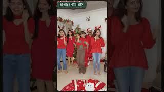 A small Christmas dance with family 