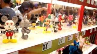 Mid Valley Megamall Mickey Mouse Through the yEars.mp4