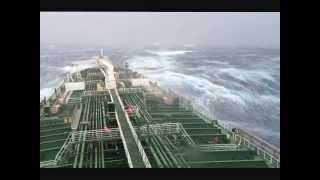 Шторм 12 баллов , Hurricane "Sandy", tanker in big storm,