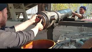 Гидроцилиндр подъема кузова на самосвал HOWO. Hydraulic cylinder repair. Ремонт гидроцилидр.