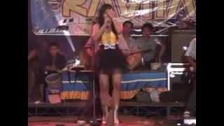 RAVITA Music  Istri Setia - Yeny Yolanda