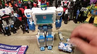 Shattered Glass Soundwave w/ Ravage and Laserbeak Transformers Review