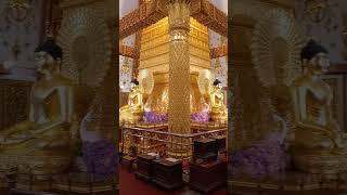 Wat Phra That Nong Bua, the interior