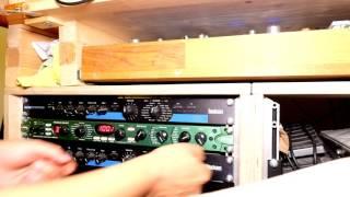 LINE6 ECHO PRO (DL 4 RACK Studio DELAY MODELER) quick demo with Waldorf Pulse1 Synth