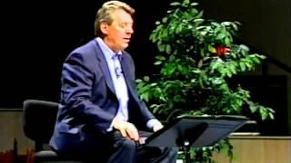 John C. Maxwell - Law of Leadership!