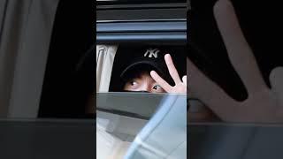 jungkook rolling down the window to wave and bowhe's so kind