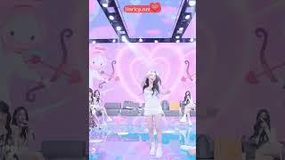 Jinricp S4 第四季 2月24日 第16集 包包爭奪戰  Eli艾莉 個人秀！  我們最喜歡的Eli來啦！ ！ ！Go link: Jinricp.net
