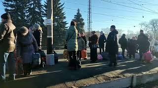 Харцызск. Эвакуация населения в Россию. ЖД вокзал. 19.02.2022. Донбасс. Donbass. Khartsyzsk.