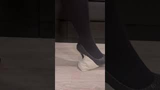 ASMR | Footcrush | High heels crushing | Trampling