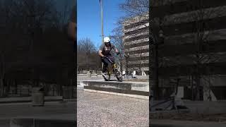 Second day with a freecoaster…easy BMX tricks: 180 to fakie off a ledge