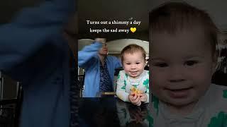 Are you dancing along with us? It really does brighten the day ️  #dance #shimmyaday #shimmy