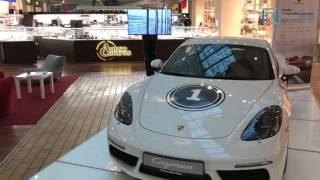 Digital Signage solutions for Porsche by Altum Retail