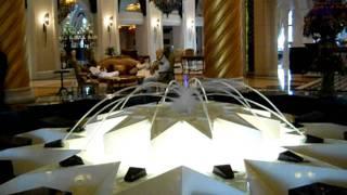 Фонтан в холле Jumeirah Zabeel Saray