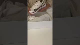 #unboxing #unbox #chloé #whitebox #sneakers #sneakershead