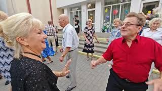 15.09.24г...Зажигаем под КАЗАХСКИЙ ХИТ... в Гомельском парке на танцполе...