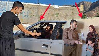 A pleasant visit: When Masoud comes to Leila and Yasin's house with flowers
