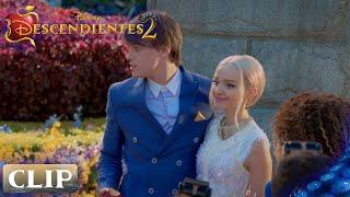 Descendientes 2 | El Inicio ( Clip#1 / Latino ) | Disney Channel