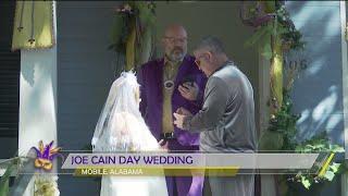 Mobile couple gets married on Joe Cain Day in honor of their love for Mardi Gras