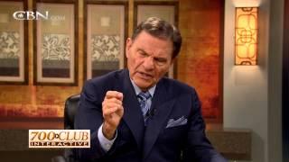 Kenneth Copeland Prays for 700 Club Interactive Audience