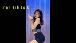 Cewek cantik goyang hot