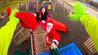 The Grinch is the thief of Christmas Escaping Santa Claus and Girl (Christmas Parkour Pov) ​⁠