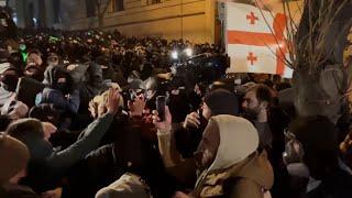 Police and protesters clash outside of Georgia’s parliament  | VOA News